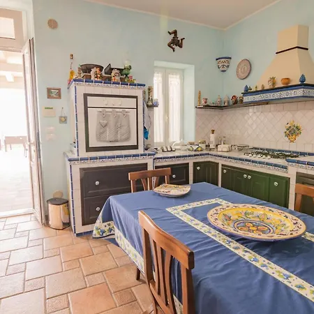 Ottocento Sul Mare Alojamento de Acomodação e Pequeno-almoço *