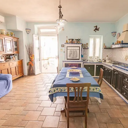 Ottocento Sul Mare * Nizza di Sicilia