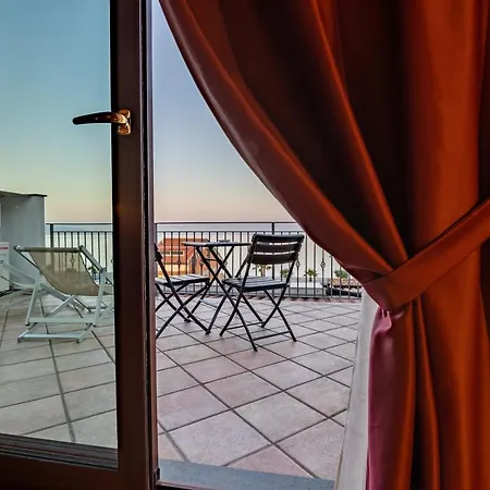 Ottocento Sul Mare *